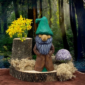 Gnome - 4 inch with flower/bud vase, moss covered base