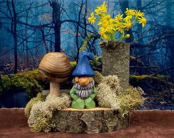 Gnome - 3 inch with flower/bud vase, moss covered base