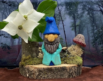 Gnome - 4 inch with flower/bud vase, moss covered base