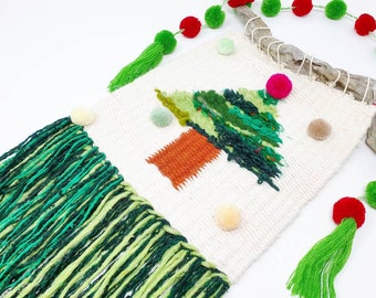 Handwoven mexican wool wall sacred heart decor weaving ornament home decor in various colours home tapestry decor macrame decor