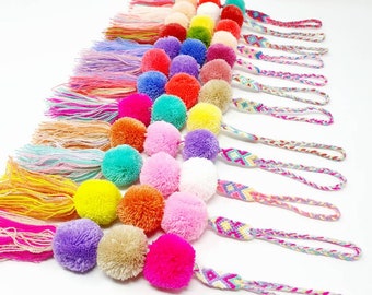 Handgemaakte pastelkleurige pompon kwastje: Mexicaanse boho-bedel