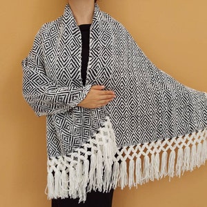 100 % cotton woven rebozo scarf / Traditional mayan rebozo / Mexican geometric pattern shawl / mexican cotton pashmina
