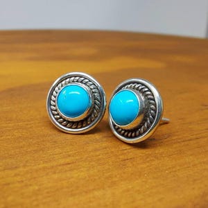 Zierliche Ohrstecker mit Dornröschen aus 925 Sterling Silber