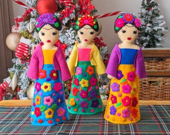 Boneca Frida Kahlo feita à mão: decoração de arte folclórica mexicana