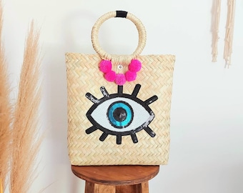 Round straw bag with hamsa decor / handmade market bag / round beach bag with evil eye decoration