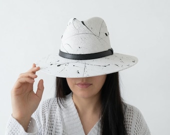 Chapéu de Sol Mexicano Pintado à Mão – Design Exclusivo com Salpicos