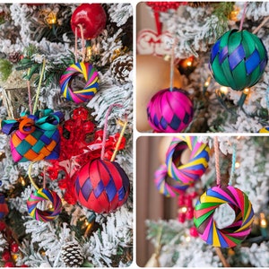 Hand woven ornament set / Mexican staw ornaments / colorful Christmas ornament set