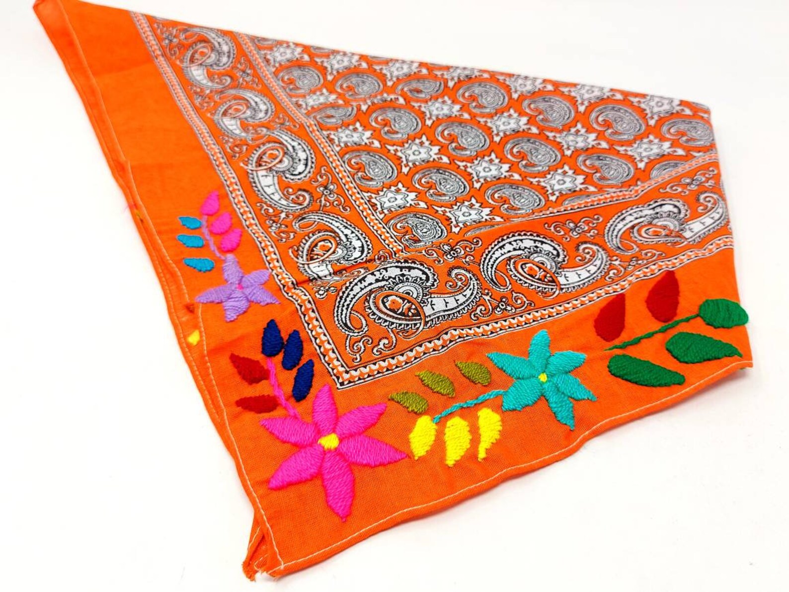 Pañuelo bordado / chal floral / pañuelo mexicano / pañuelo | Etsy