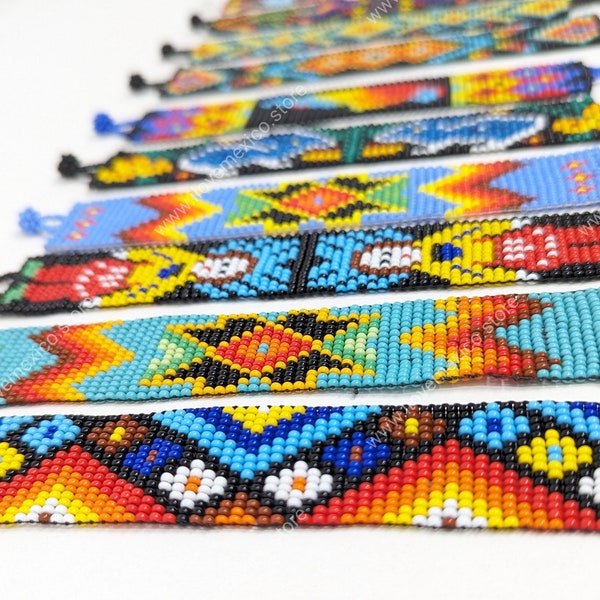 Huichol Mexican friendship bracelet / Traditional Mexican glass bead rainbow anklet or bracelet / hippie friendship bracelet