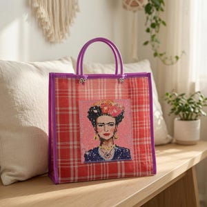 Plastic tote with Frida patch / reusable plastic grocery mesh bag