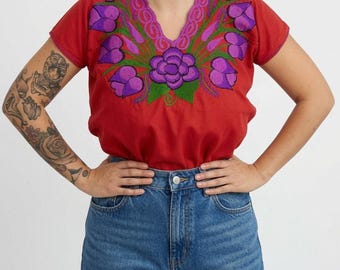 Handmade Mexican Floral Blouse: Embroidered Cotton Top