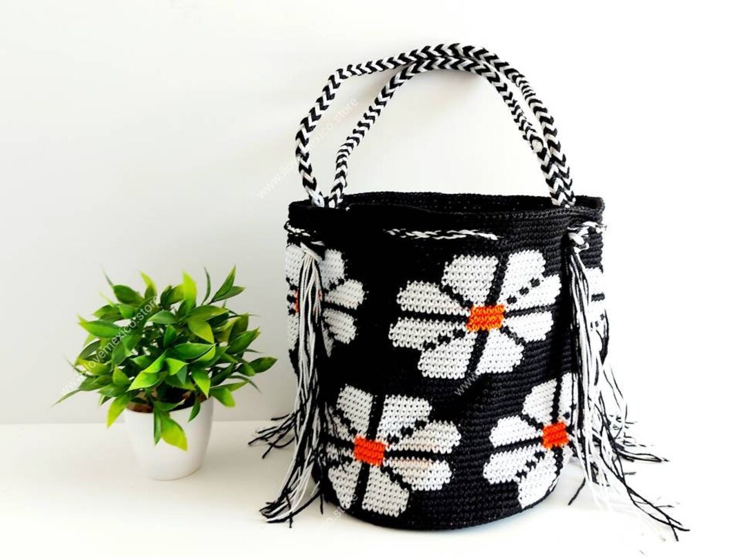 Mexican Crochet Bucket Bag: Geometric Macrame, Hand-knitted
