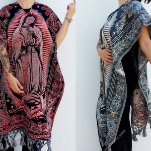 Poncho Tradicional Mexicano / Poncho Virgen de Guadalupe / Poncho abierto Virgen María