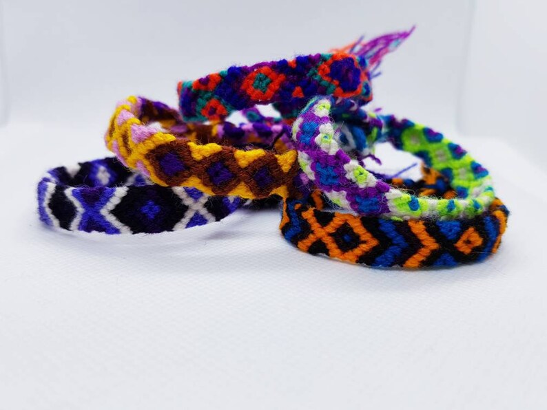 Handmade Mexican friendship bracelet / Mexican hand woven Etsy