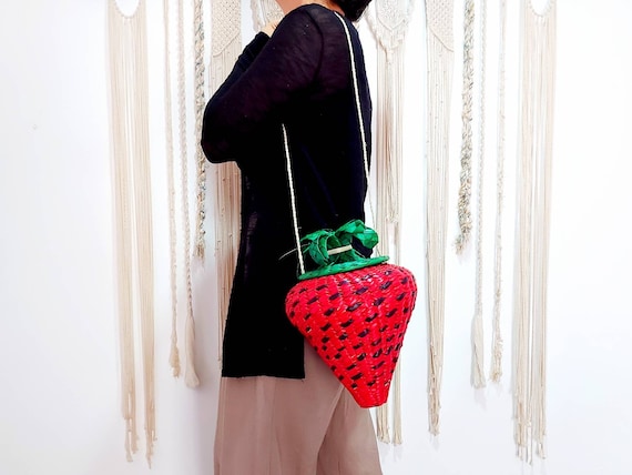 Strawberry bag discount
