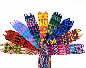 Pulsera de amistad mexicana de 2 pulgadas de ancho / Tobillera o pulsera arco iris tejida a mano tradicional mexicana / pulsera de amistad arco iris