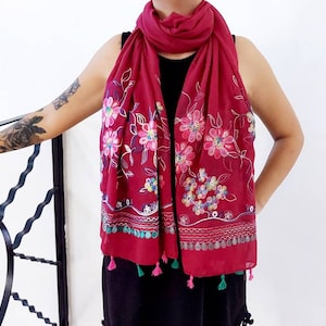 Mexican Rebozo Scarf: Traditional Floral Woven Shawl