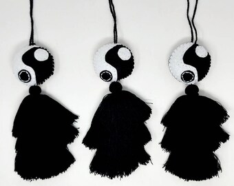 Borla Ying Yang hecha a mano: dije en blanco y negro, artesanía mexicana