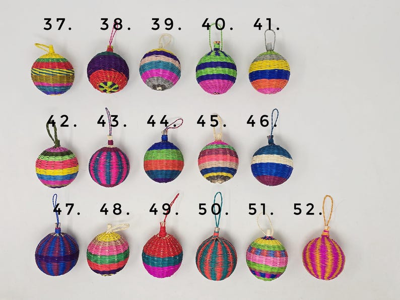 Juego de adornos navideños mexicanos hechos a mano: esferas de paja de ...