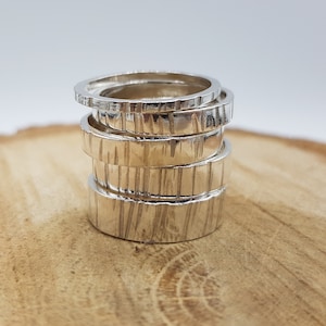 Sterlingzilveren ring met textuur