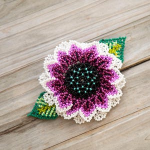 Ethnic Sunflower beaded barrette, Indigenous hair clip, Mayan hair accessory, beaded flowers, Big beaded hair barrette, Indigenous made,