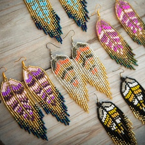 Indigenous beaded earrings, beaded ethnic earrings, Huichol art, indigenous made, handmade earrings, fringe earrings, long mexican earrings