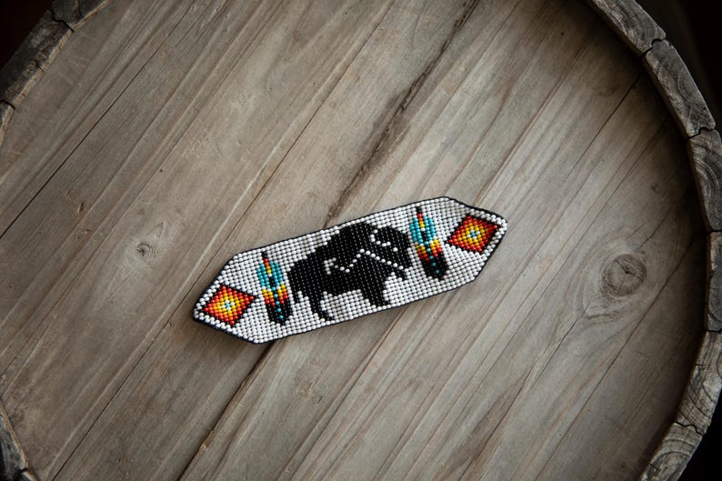 Tribal indigenous bracelet, Native American bracelet, beaded bracelet, ethnic product, loom beaded bracelet, Huichol bracelet, Wixarixa art, indigenous made, beading product, canadian indigenous, native beading, native bracelet, southwestern style