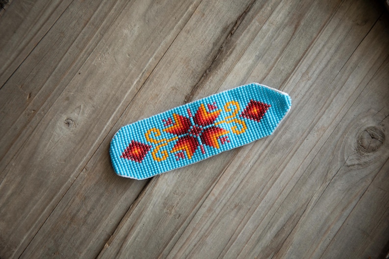 Tribal indigenous bracelet, Native American bracelet, beaded bracelet, ethnic product, loom beaded bracelet, Huichol bracelet, Wixarixa art, indigenous made, beading product, canadian indigenous, native beading, native bracelet, southwestern style