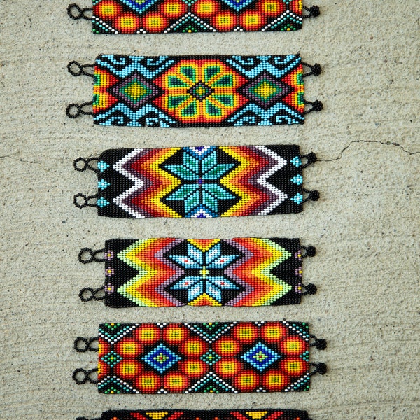 Pulsera con cuentas de telar nativo americano, pulsera de arte huichol, pulsera tribal mexicana, pulsera con cuentas de telar, pulsera étnica hecha por indígenas