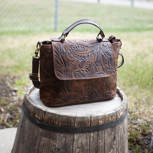 Handmade ethnic leather purse, genuine leather bag, Mexican crossover, boho crossover leather bag, carved leather purse, indigenous product, boho style, travel bag, handmade purse, medium crossbody, unique bag, genuine leather, ethnic purse,  medium sized bag, perfect gift, summer accessory, elegant bag, beautiful purse, Fall color, Autumn bag, perfect sized purse.
