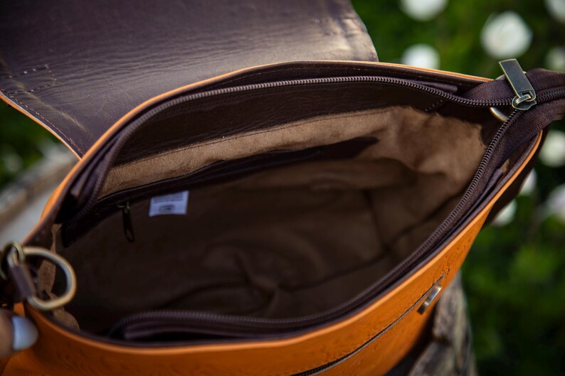 Handmade ethnic leather purse, genuine leather bag, Mexican crossover, boho crossover leather bag, carved leather purse, indigenous product, boho style, travel bag, handmade purse, medium crossbody, unique bag, genuine leather, ethnic purse,  medium sized bag, perfect gift, summer accessory, elegant bag, beautiful purse