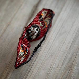 Tribal indigenous bracelet, Native American bracelet, beaded bracelet, ethnic product, loom beaded bracelet, Huichol bracelet, Wixarixa art, indigenous made, beading product, canadian indigenous, native beading, native bracelet, southwestern style