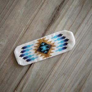 Tribal indigenous bracelet, Native American bracelet, beaded bracelet, ethnic product, loom beaded bracelet, Huichol bracelet, Wixarixa art, indigenous made, beading product, canadian indigenous, native beading, native bracelet, southwestern style