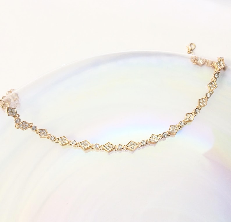 Delicate Rhinestone Choker