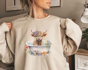 Highland Cow Sweatshirt, highland Cow Sweater, Cow sweatshirt, Country girl gift, Cute Cow Sweatshirt, Crewneck cow Sweater, Cow Gifts