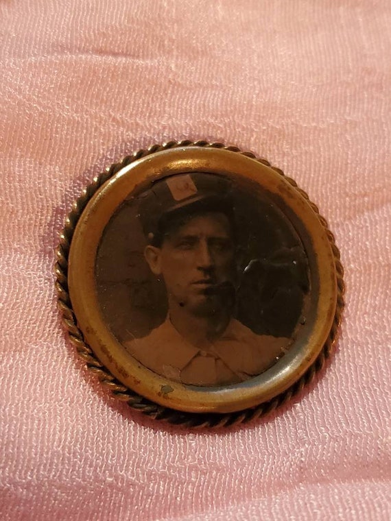 Antique Vintage Mourning Pin Brooch Soldier Hat Photo… Gem