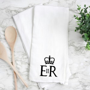 Queen Elizabeth kitchen towel, Queen Elizabeth flour sack towel, Queen Elizabeth home gift.  Queen flour sack towel.  Queen gift