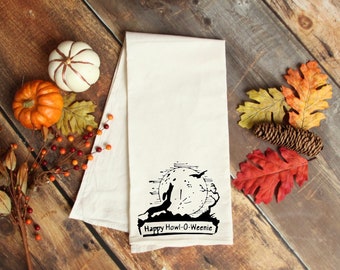 Dachshund kitchen towel, Halloween dachshund, halloween home decor, flour sack kitchen towel. Dachshund towel.