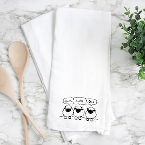 Sheep kitchen towel, Christmas Sheep gift, Sheep kitchen towel, Christmas home decor, flour sack kitchen towel. Sheep towel, feliz navi bah