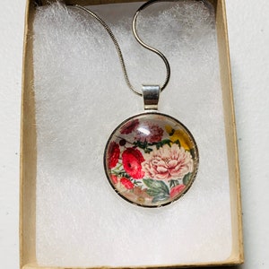 Flower Necklace, handmade floral necklace, necklace, floral jewelry, flower necklace gift, gift for woman