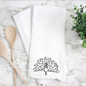 Peacock kitchen towel, peacock gift, Bird kitchen towel, Peacock home decor, flour sack kitchen towel. Bird towel, bird gift, peacock gifts