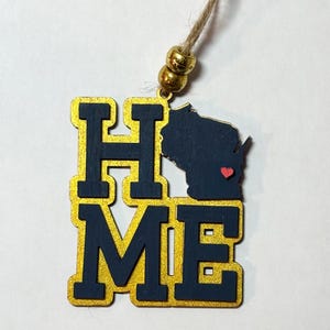 Wisconsin ornament, hand painted Christmas ornament, Wisconsin ornament, Wisconsin gift, Wisconsin theme gift, Wisconsin Christmas ornament
