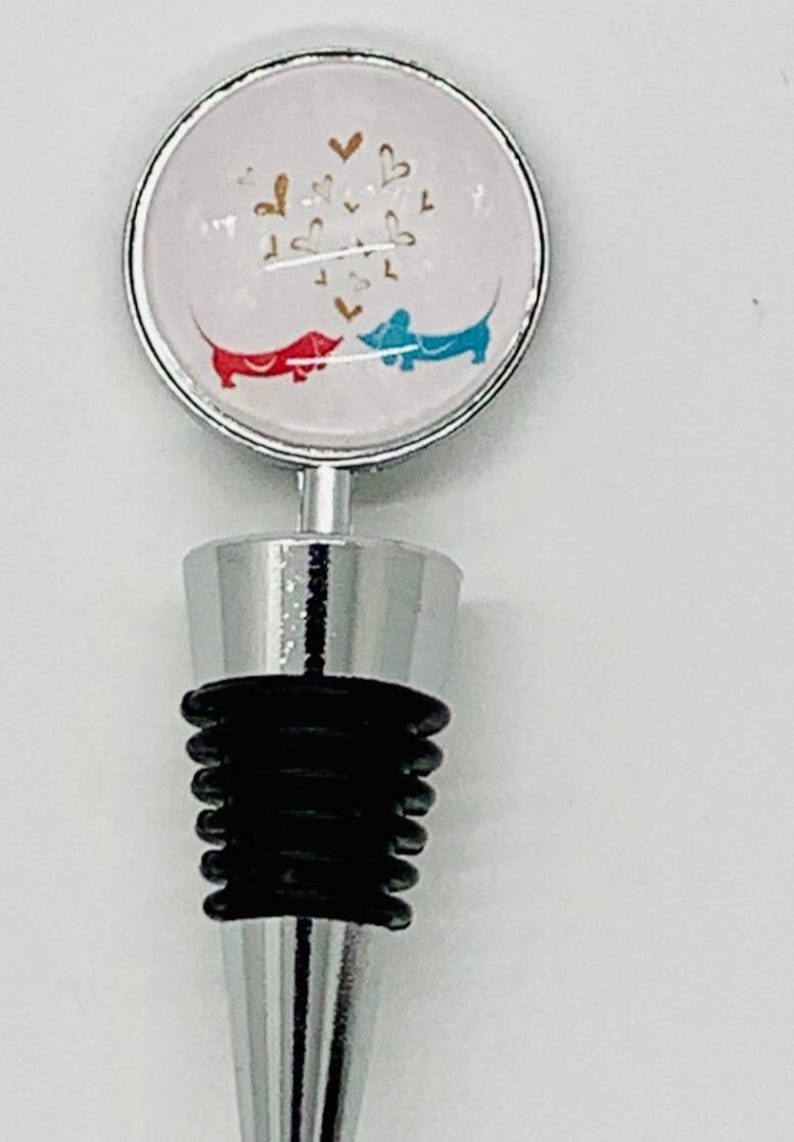 Amelia Who Could Fly Dachshund Wine Stopper - Thumbnail 2