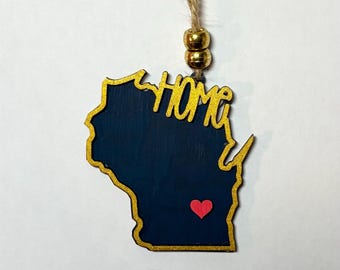 Wisconsin ornament, hand painted Christmas ornament, Wisconsin ornament, Wisconsin gift, Wisconsin theme gift, Wisconsin Christmas ornament