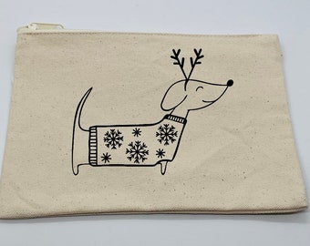 Dachshund cosmetic case, dachshund makeup case, dachshund travel case, long hair dachshund accessories. Dachshund gift
