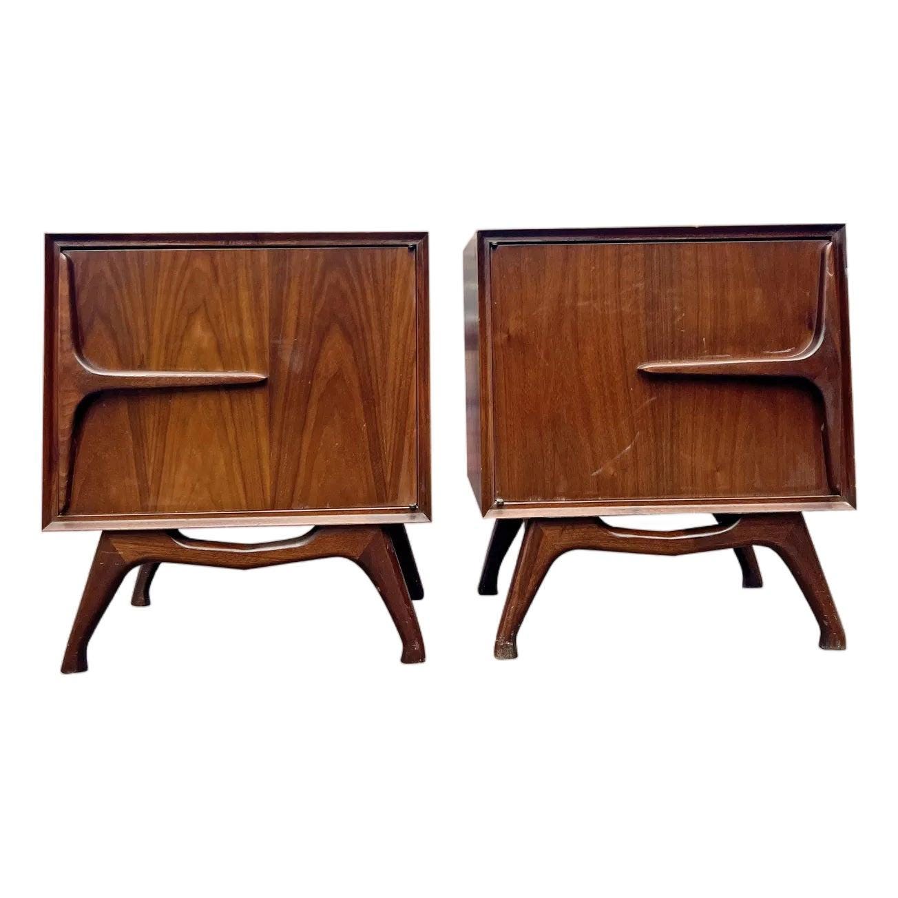 Vintage Vladimir Kagan Style Nightstands a Pair in Mid Century
