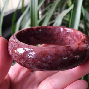 Brazalete de ágata roja de Madagascar de 55 mm