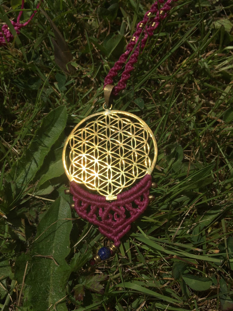 Collier Fleur De Vie En Laiton Macramé Et Pierres Semi Précieusessymbole De Luniversbijoux Bohèmebijoux Mandala New Age