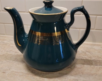 Tetera vintage Hall de mediados de siglo, años 60, color verde dorado, para 6 tazas.