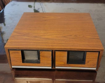 Soporte para guardar cintas VHS antiguas